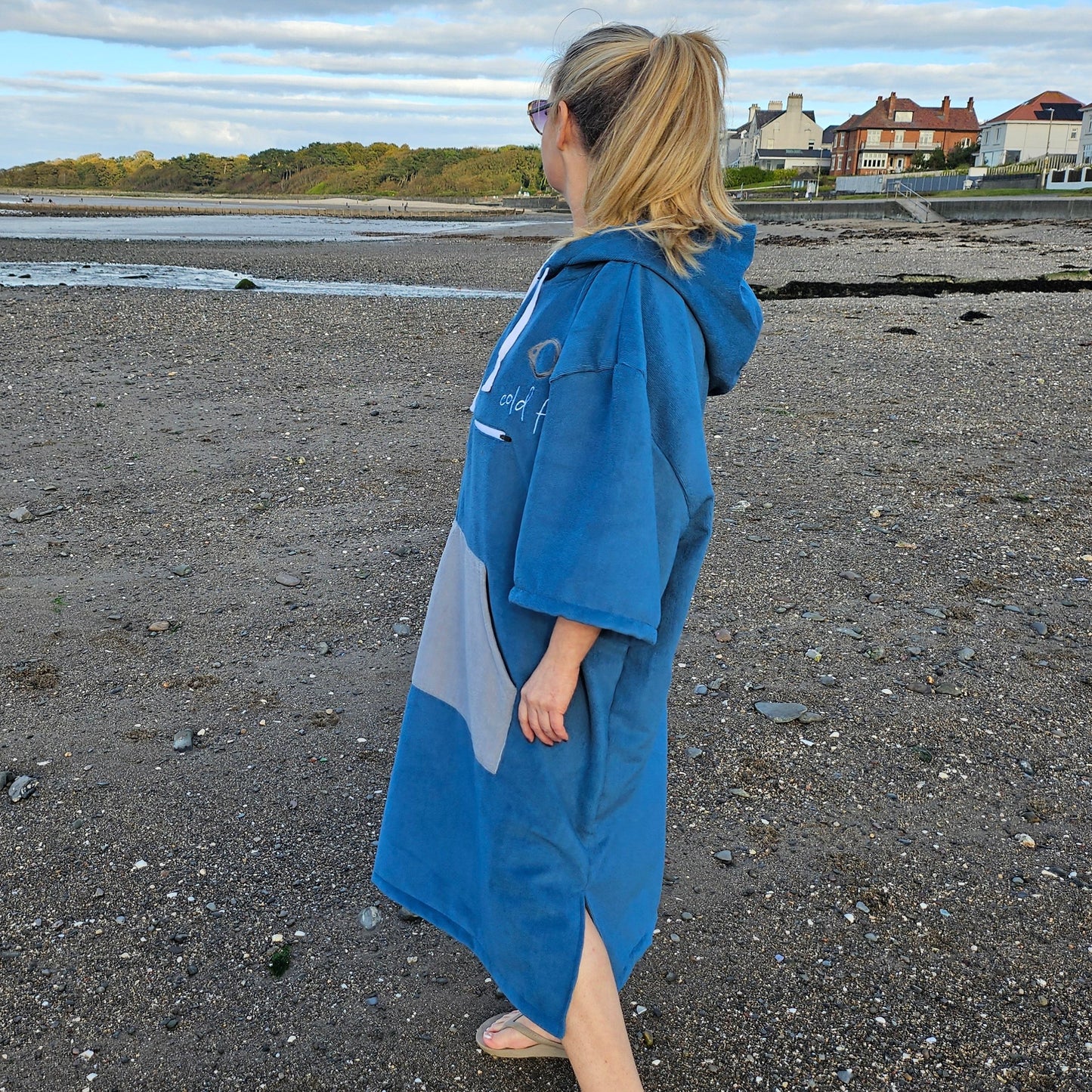 Towel Poncho Blue Grey Cold Fish Cold water Swimming Dipping Surfing